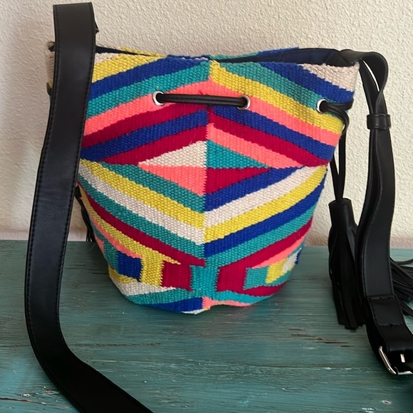 NWOT Rebecca Minkoff Wonderland Woven Bucket Bag Purse Boho Black Tassels NEW - Picture 3 of 10